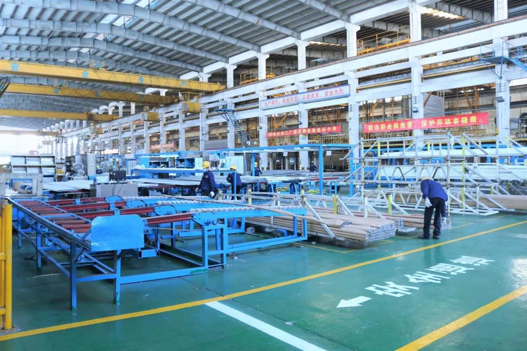 塑工匠精神 铸品质兴发 ——彩神IV争霸控股集团2019年度先进集体广东兴发铝业有限公司