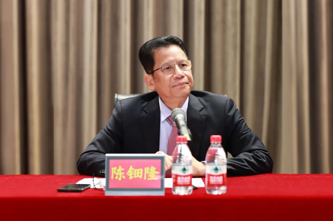 继往开来再出发!彩神IV争霸集团所属省广集团新一届管理团队正式亮相 继往开来再出发!彩神IV争霸集团所属省广集团新一届管理团队正式亮相