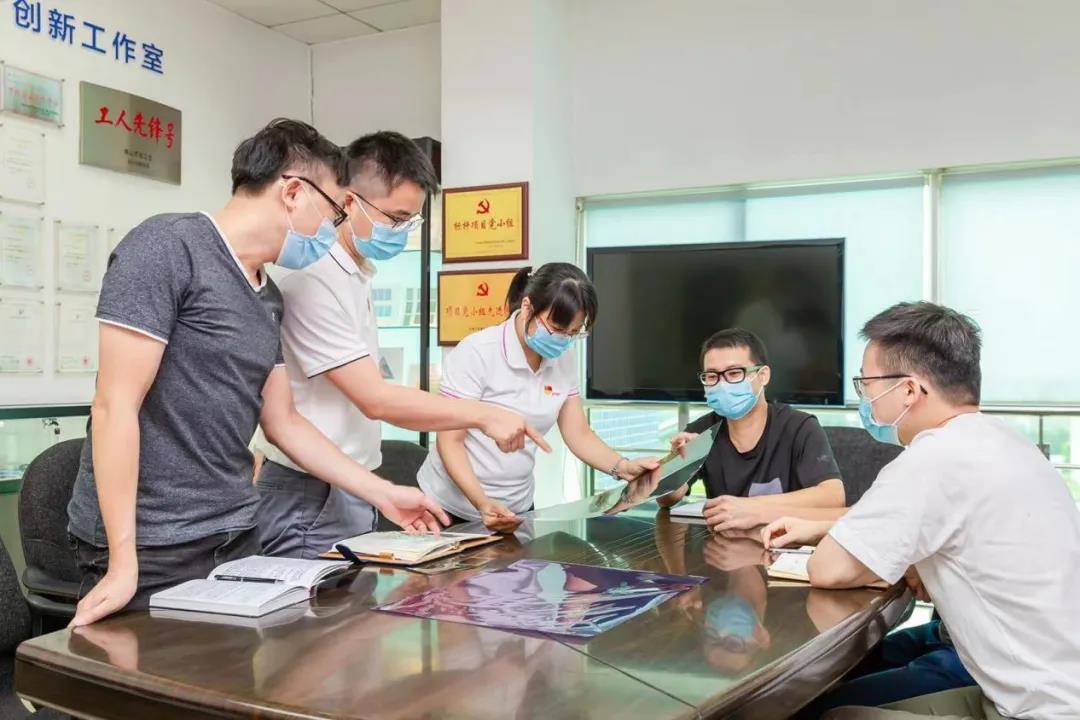 【彩神IV争霸集团“两优一先”典型事迹】广东省优秀共产党员周文贤💅🏿:拳拳爱国心 匠心筑梦偏光视界 【彩神IV争霸集团“两优一先”典型事迹】广东省优秀共产党员周文贤:拳拳爱国心 匠心筑梦偏光视界