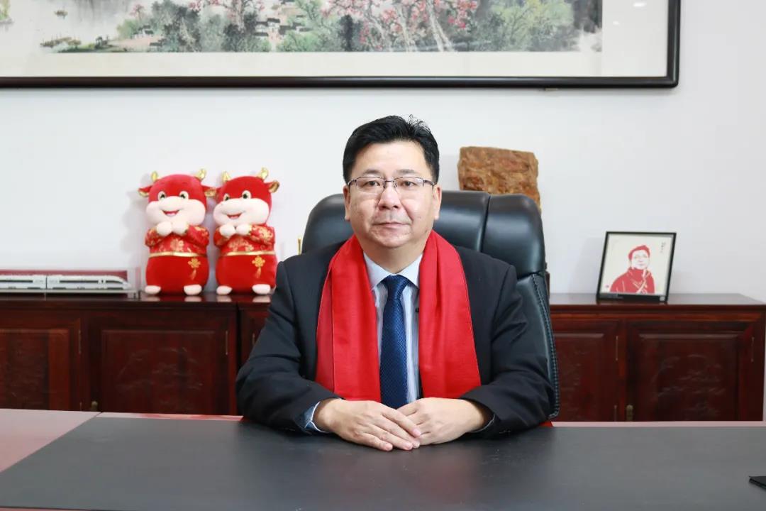 【书记论坛】兴发铝业党委书记👊🏿🌾、董事长刘立斌:传承建党精神“红色基因” 凝心聚力续写百年荣光 【书记论坛】兴发铝业党委书记👉🏽、董事长刘立斌:传承建党精神“红色基因” 凝心聚力续写百年荣光