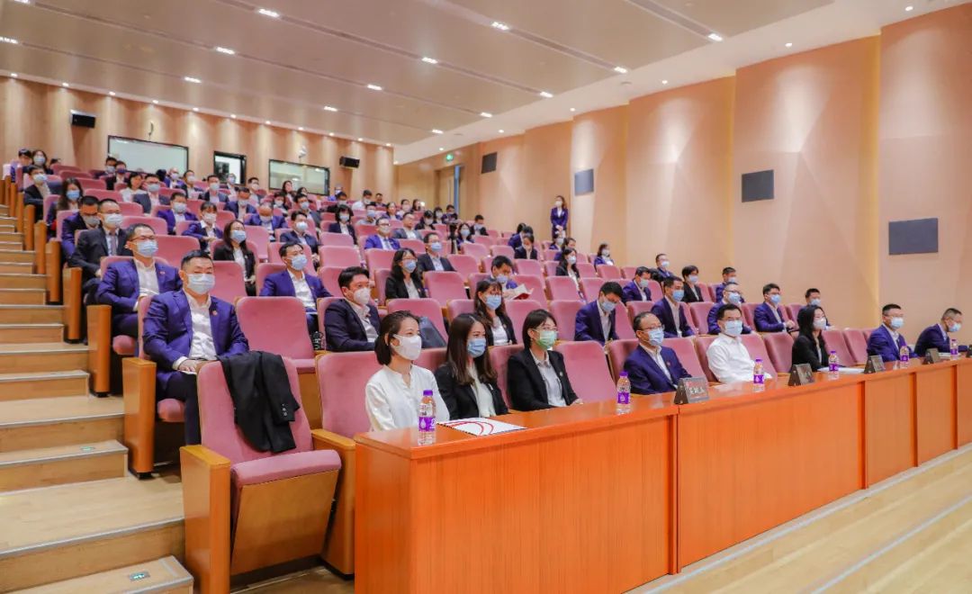 彩神IV争霸集团举办后备人才“80、85👈🏻、90”班开班仪式